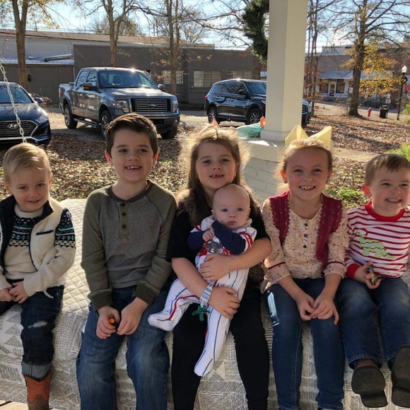 Meet your Posher, Tammy - Picture 5 of 7